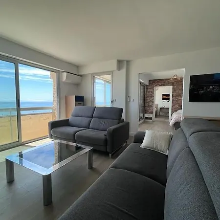 Apartment Spacieux Et Moderne En Bord De